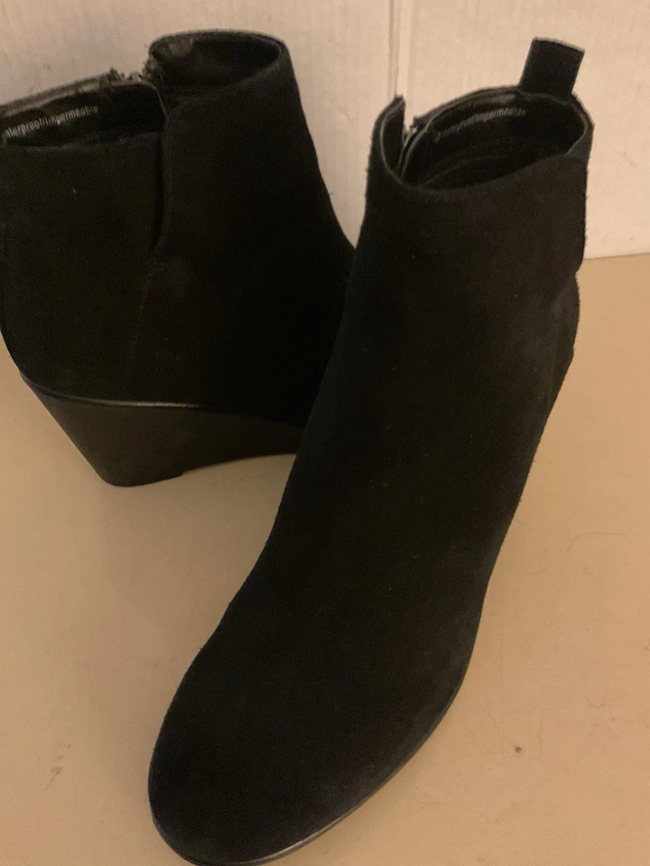 Blondo Women Suede Waterproof Wedge Boots Size 9.5 Euro 40.5 - Image 3 of 4