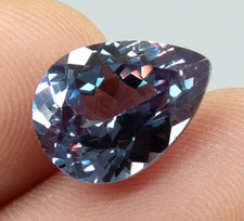 Paire de pierres précieuses naturelles d'alexandrite du Brésil : 30,80 carats ovale pierre à changement de couleur - France