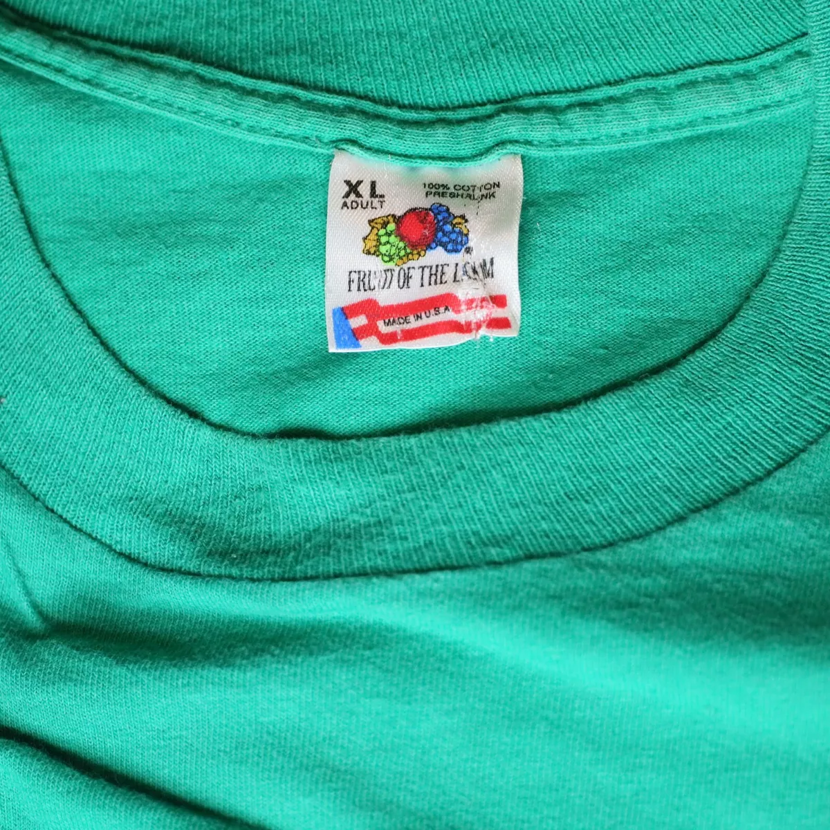 Vintage Fruit of the Loom USA Single Stitch Size XL Pocket T-Shirt 90's Green
