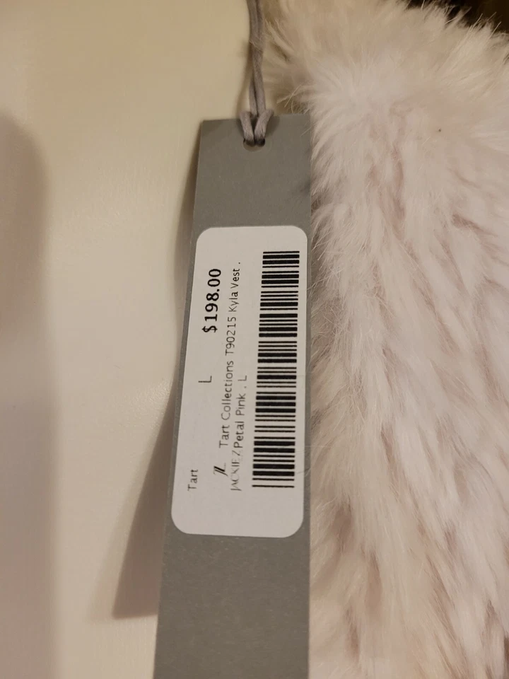  Tart Collections Kyla Faux Fur Vest Sz L  NWT  - Image 3 of 4