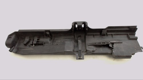 BMW 120d E81,E82,E8 Träger Halterung Kühler 7524912-11 28598