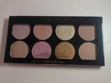 Makeup Revolution Ultra Pro Glow bronzer Palette Highlighter Golden Sugar 2.