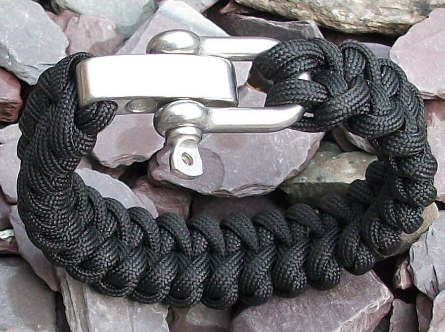 Paracord wide sharks jawbone weave paracord survival bracelet