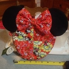 Vera Bradley x Disney Minnie Mouse Round Makeup Bag Zip Red Floral Fabric
