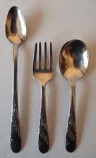 Oneida Bridal Wreath Tudor Infant Feeding Spoon Baby Fork Spoon Flatware Set