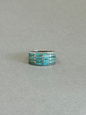 Old Pawn Zuni Sterling Silver and Turquoise Ring. Size 5 1/2