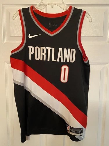 Nike Portland Trail Blazers Damian Lillard Swingman Jersey Men’s M Nice ?