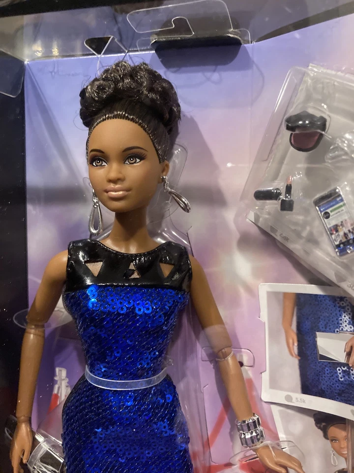 VESTIDO BARBIE LOOK NIGHT OUT-AA LENTEJUELAS AZUL-SIN USAR, EN CAJA ORIGINAL Foto 4 de 4