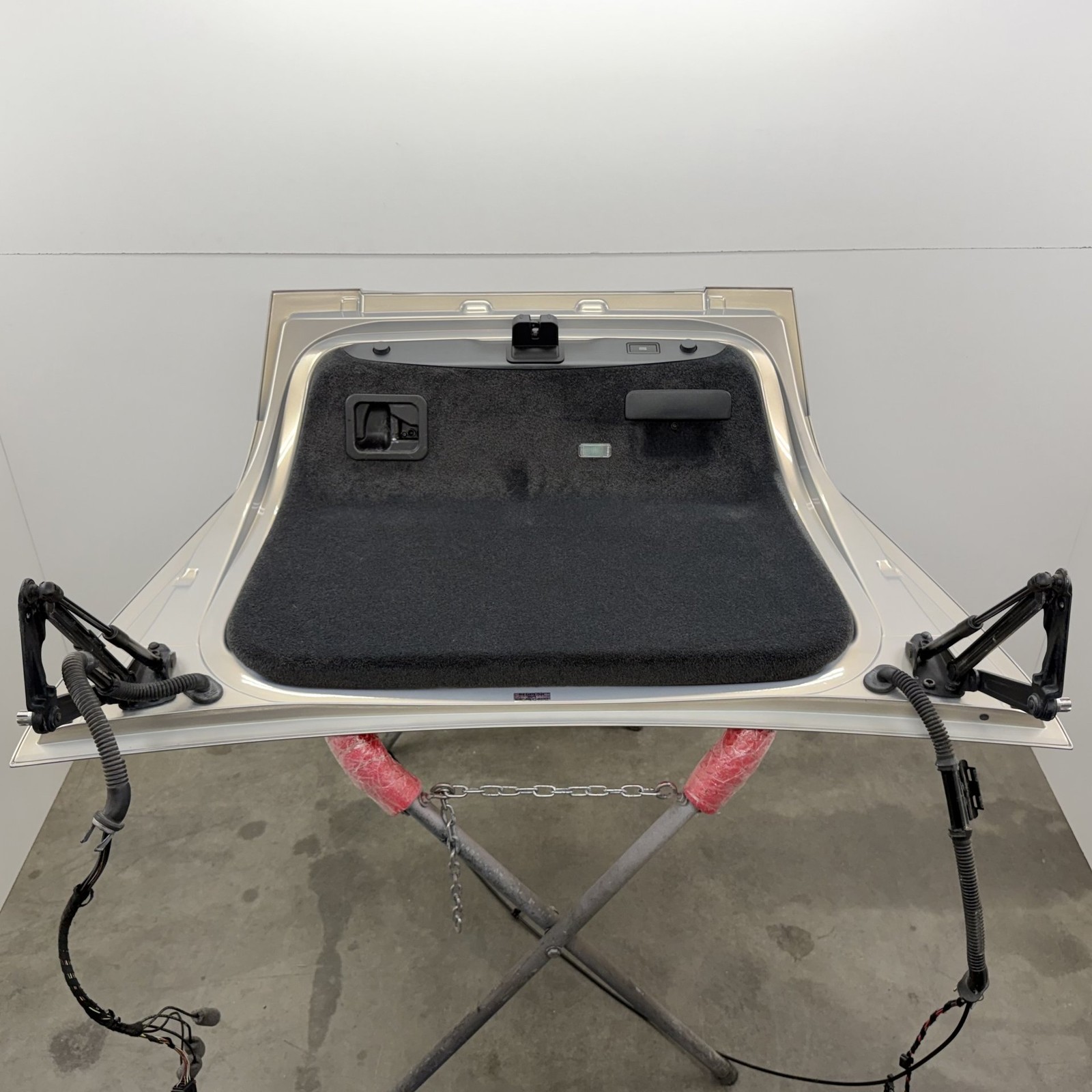 Bentley Flying Spur 2014-2018 Rear Condenser compartment lid Silver