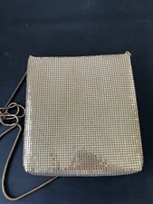 Vintage VALERIE STEVENS 6 3/4 X 7 1/3 Inch Gold Mesh Evening Handbag Bag Purse