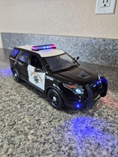 CHP - California Highway Patrol   -   Ford Explorer w/ All Flashing Lights