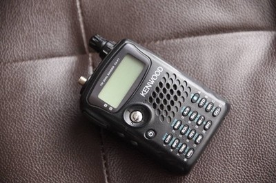 KENWOOD TH-F7 Handy 144/430Hz FM Dual Bander Transceive Working