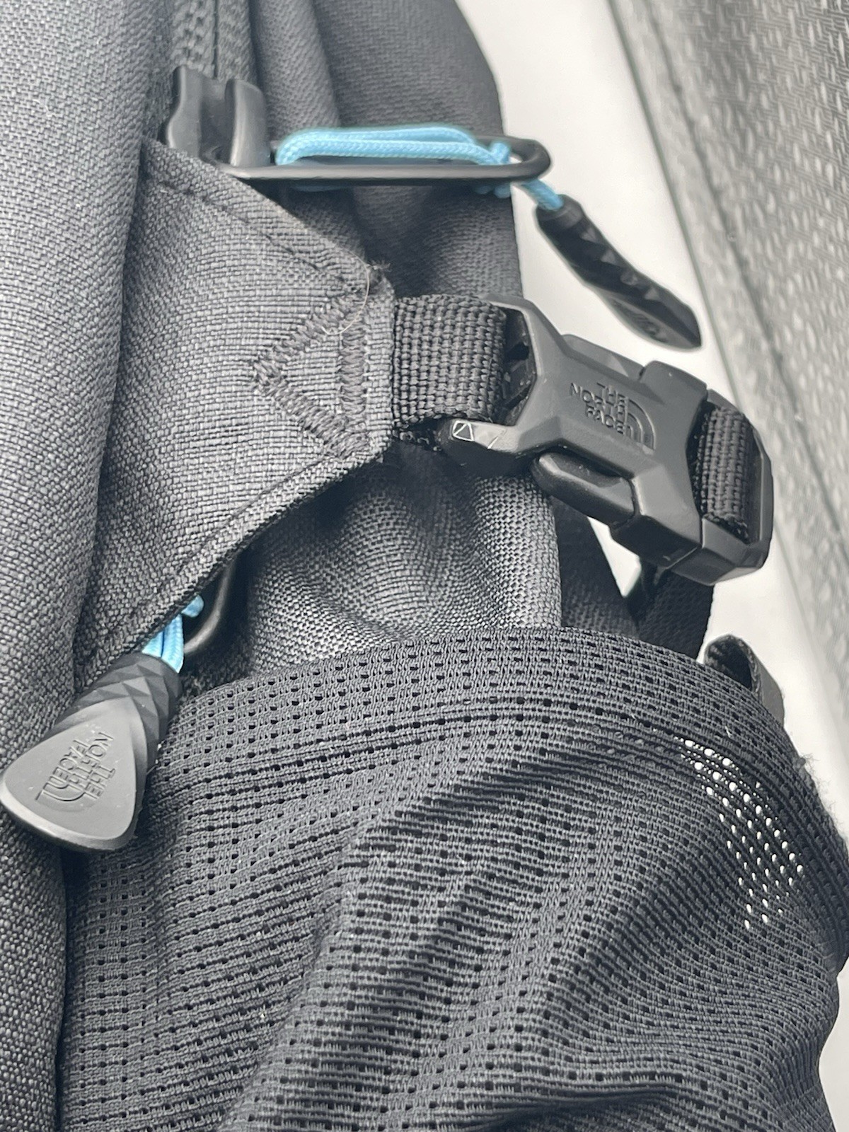 THE NORTH FACE Unisex ADULT Borealis Backpack, Black-Turquoise Cording