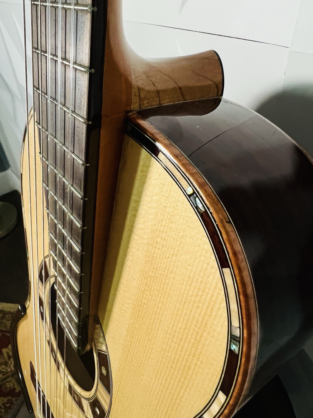 R Rodriguez  Romantic Classical guitar