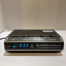 GE Digital Alarm Clock Radio Model 7-4642B Vtg General Electric Tested For Parts