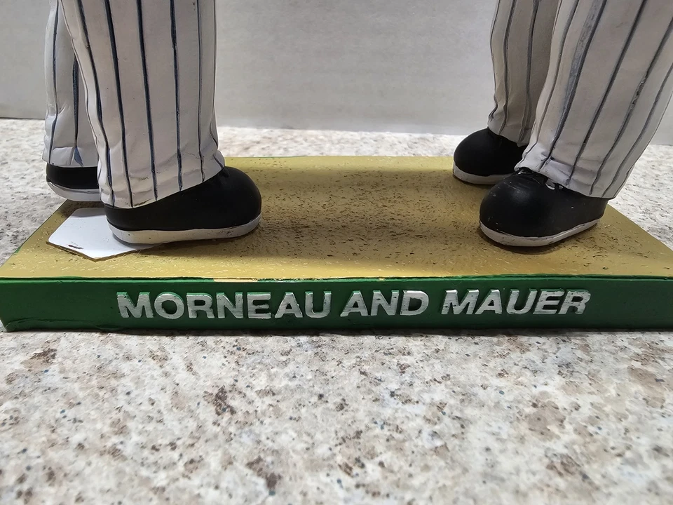 Joe Mauer & Justin Morneau Minnesota Twins MLB 2013 SGA Bobblehead M&M Boys Foto 3 de 4