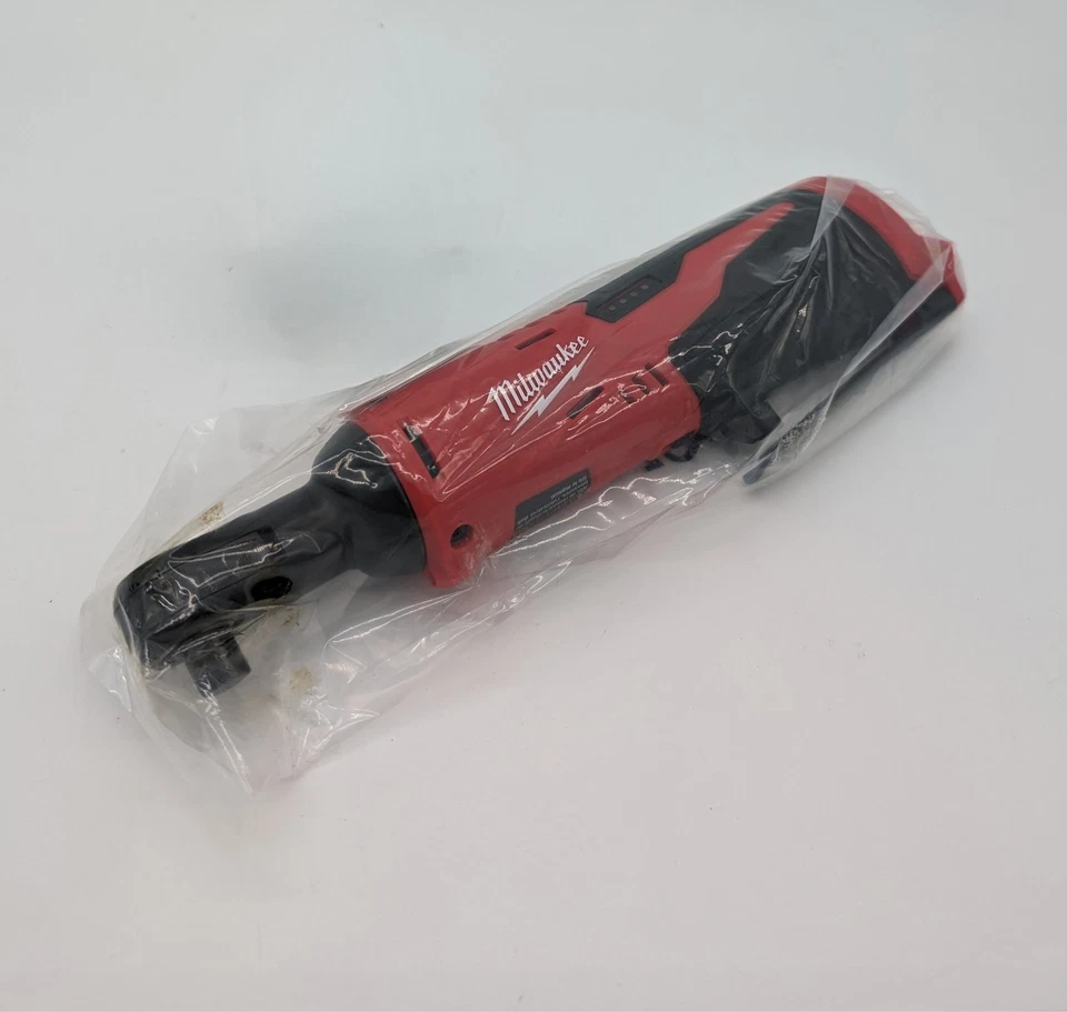 NUEVO Milwaukee M12 Inalámbrico 3/8" Trinquete, 2457-20 Kit Cargador y Batería 2.0 AH Foto 3 de 4