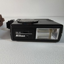 Nikon Speedlight SB-10 Shoe Mount Flash In Working Condition W/Case