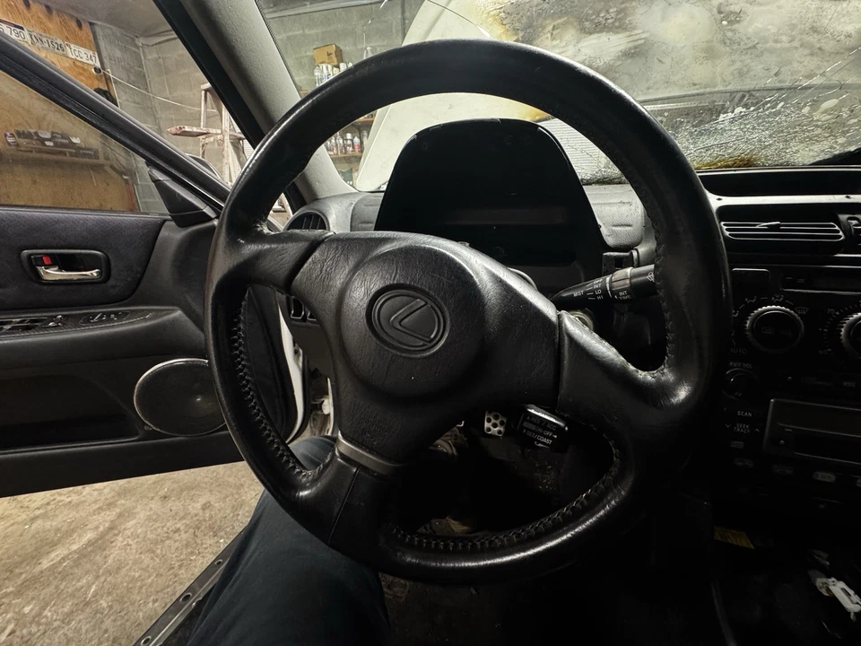 Lexus Is300 2001-2005 manual*** volante trans con pieza de aire central 🔥 Foto 3 de 4