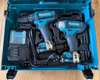 Makita CLX202AJ 10.8 V CXT Drill and Impact Driver Combi Set
