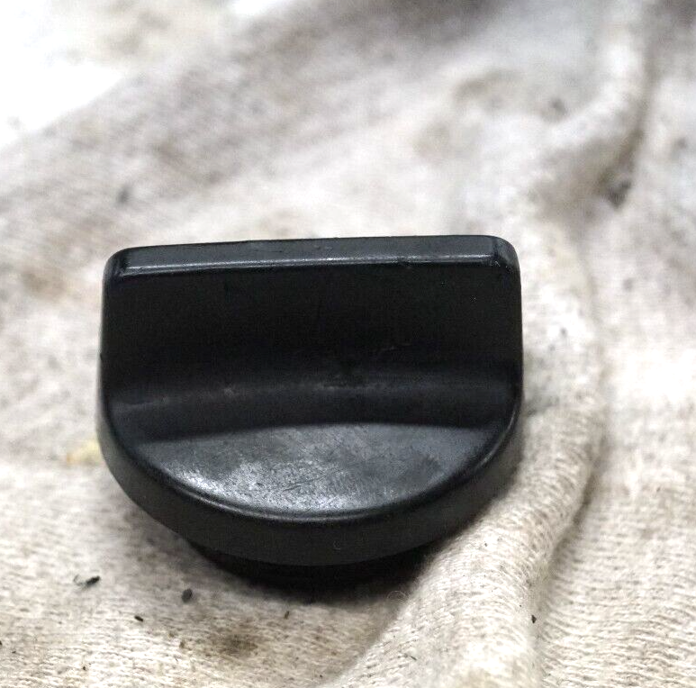91 Kawasaki Ninja ZX11 C Engine Oil Filler Cap Plug Cover OEM