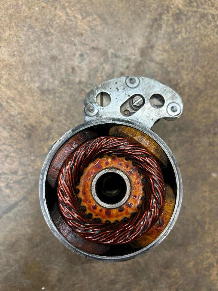 Alternador BMW Slash 2 R50/2; R60/2; R69S P/N- 12 31 8 002 203 Foto 3 de 4