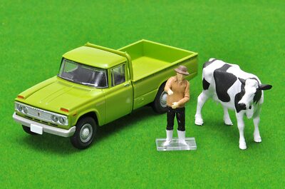 TOMICA LIMITED VINTAGE 1/64 LV-189c TOYOTA STOUT Green w/ Figure