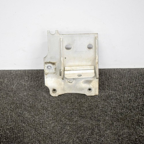 BMW 7 F01 Kühler vorne links Trägerplatte 7186513 3.0 Diesel 190kw 2014