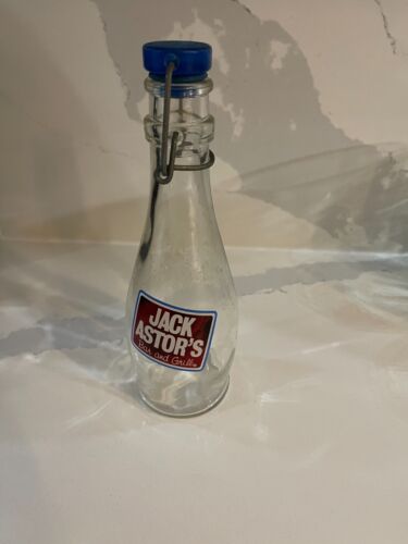 Collectible~Indro Bottle ~Jack Astor's Bar and Grill Logo - Bild 1 von 7