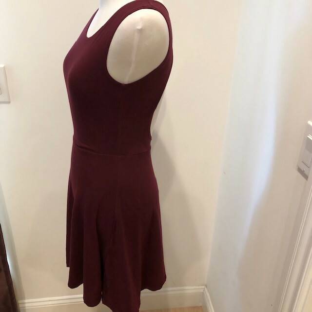 brandy melville burgundy dress Rosaria Polka Dot Spaghetti Strap Midi NWT – Common Threads