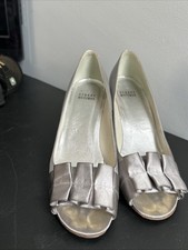 Stuart Weitzman Gigiritz Open Toe Pump Size 8 M Silver Gray Satin Heels