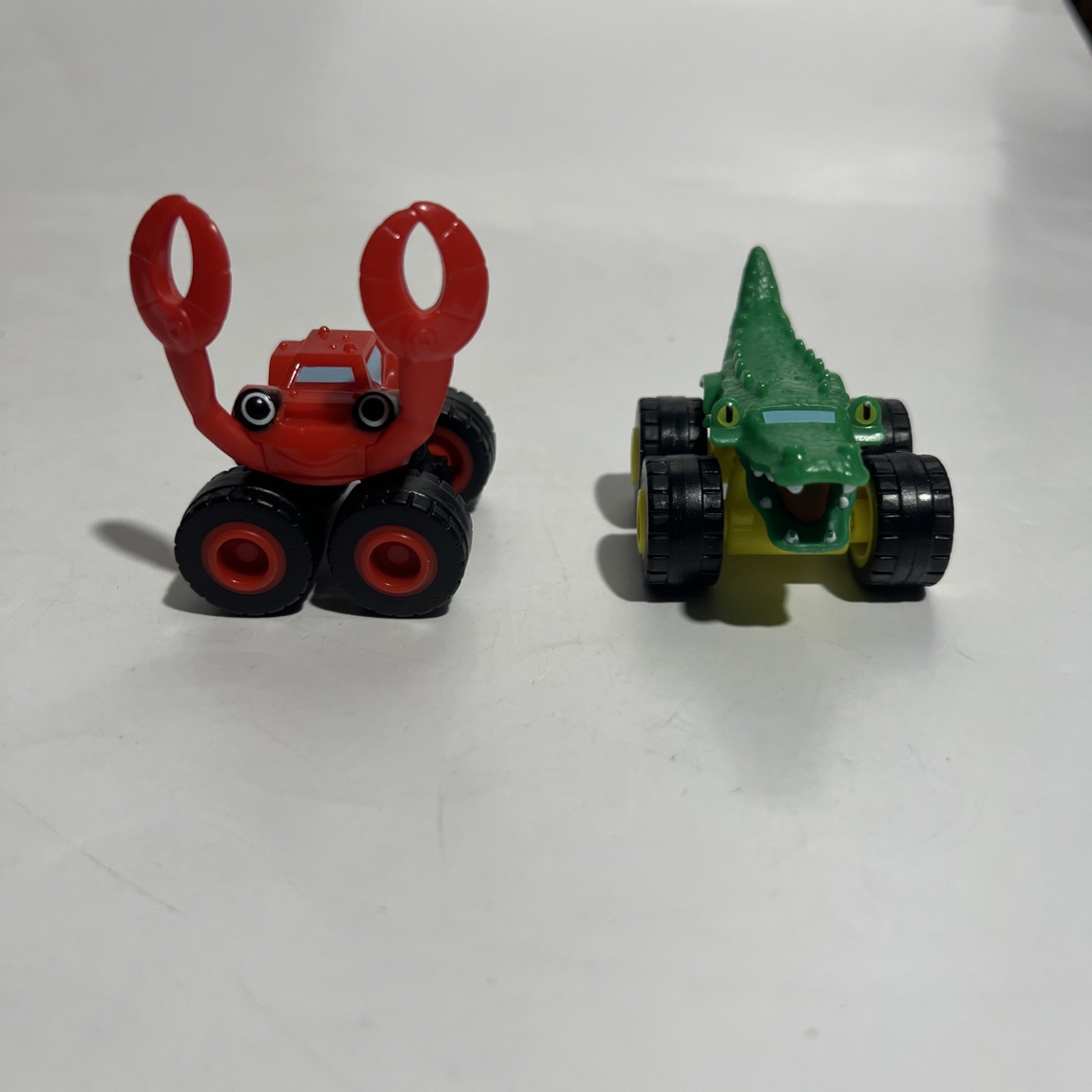 Blaze Monster Machine Mini Crab and Alligator Truck 2 Inch Toy