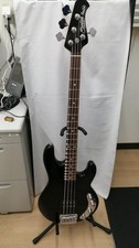 Bajo eléctrico STERLING RAY34