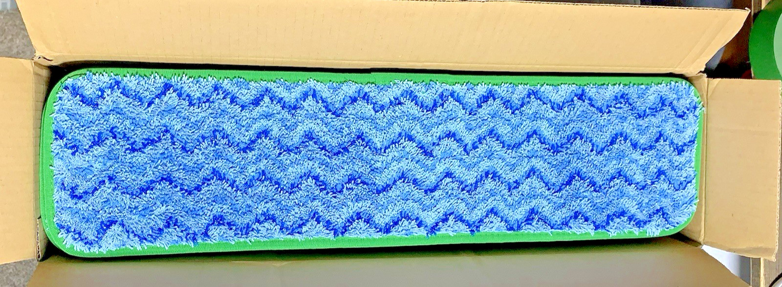 Rubbermaid HYGEN 18" Microfiber Damp Mop Green Box of 12 Q410 New