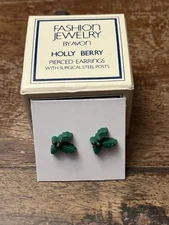 Vintage Avon Christmas Holly Berry Berries Pierced Earrings Studs