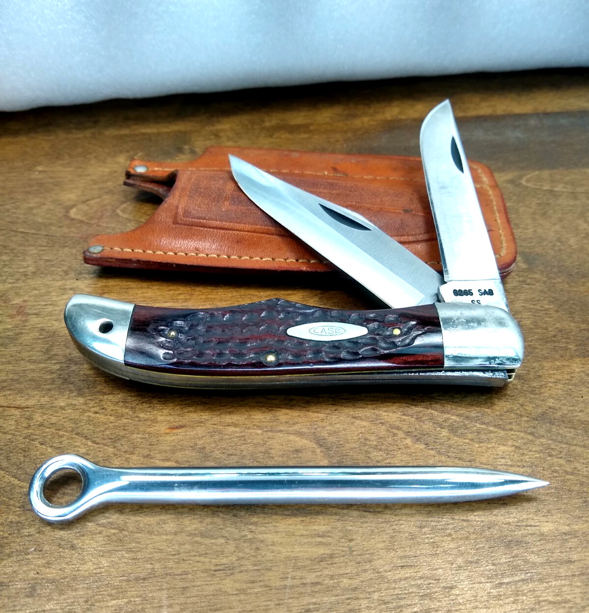 Vintage Case XX 2 Blade 6265 SAB Hunter Pocket Knife Brown Jigged Spike Leather
