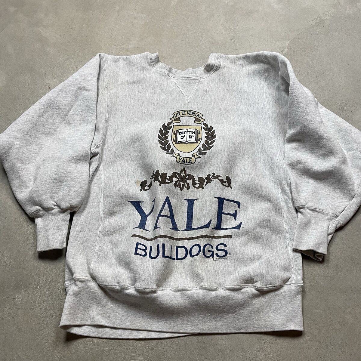 Vintage Yale Bulldogs Sweatshirt Reverse Weave M Heavy Thick Vintage Yale Bulldogs Sweatshirt Reverse Weave M Heavy Thick