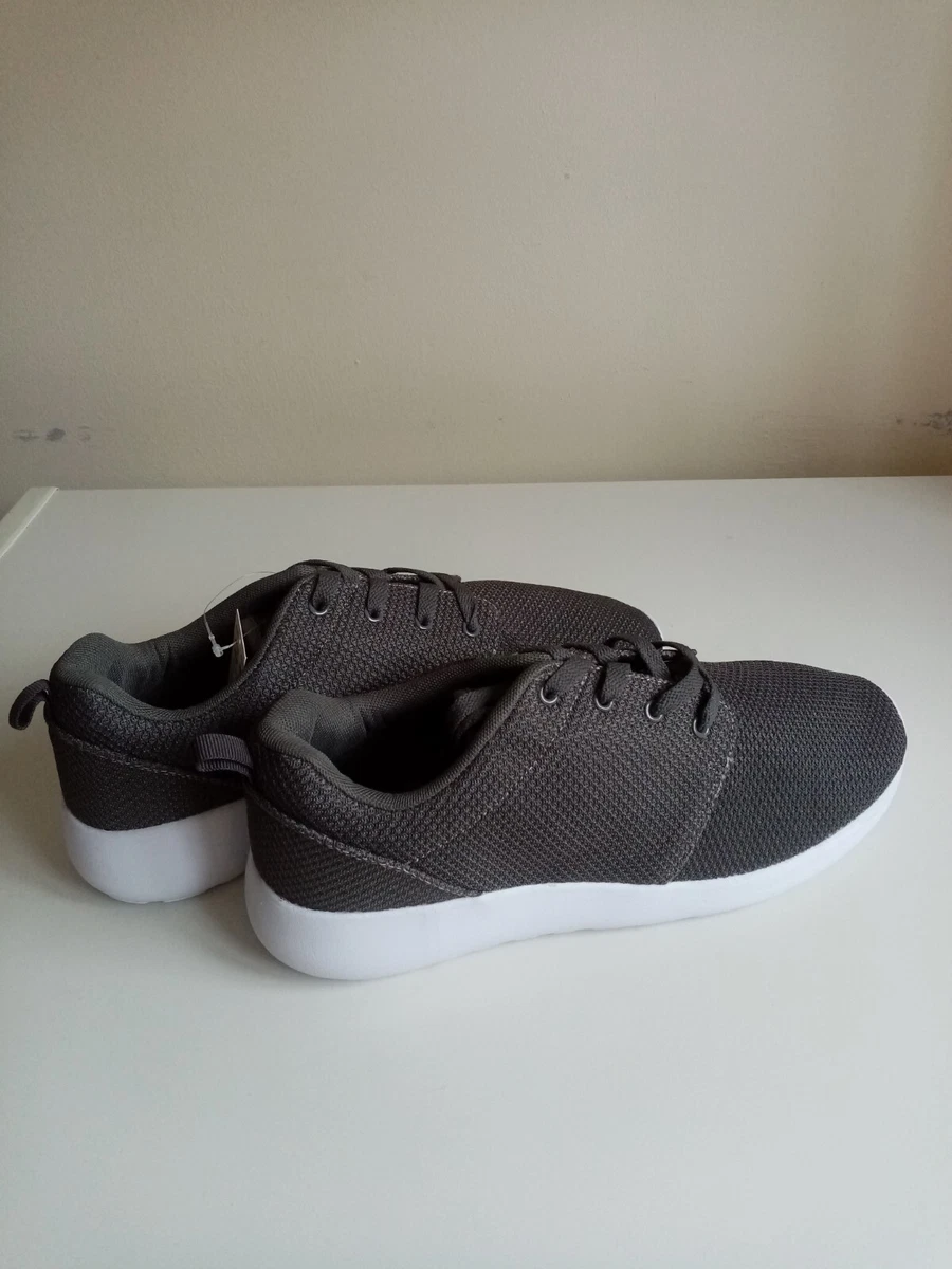MEN S MESH TRAINERS JACAMO . SIZE 10 WIDE FIT GREY COLOUR. BRAND