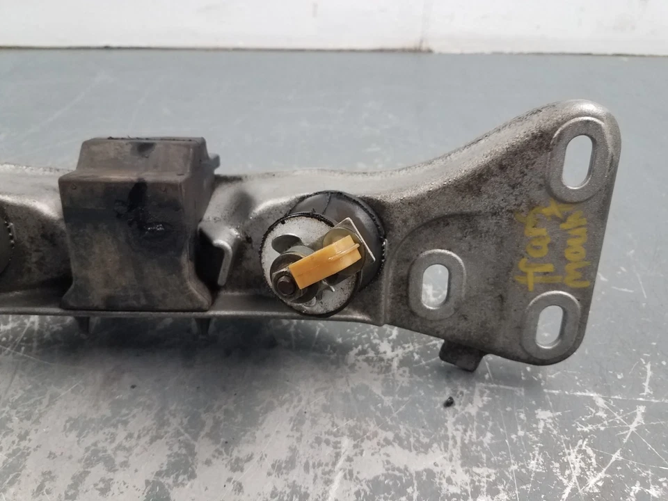 Крепление механической коробки передач 2001 BMW M5 E39 #9006 H3 - Изображение 3 из 4