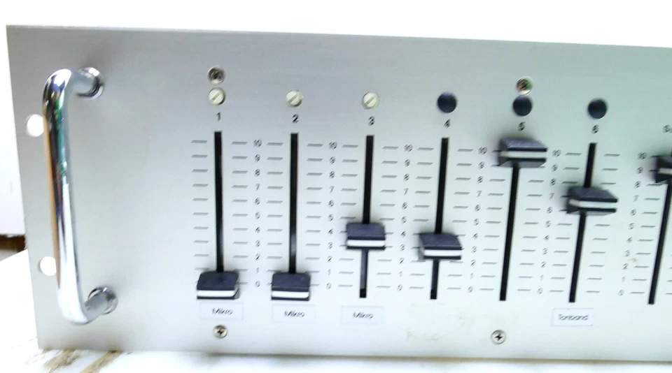 Akustika MV612 Audio-Mischer, 6-Kanal Rackmixer, PA-Verstärker, EQ, Vintage I514 - Bild 2 von 4