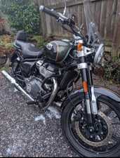Royal Enfield Super Meteor 650 Motorbike