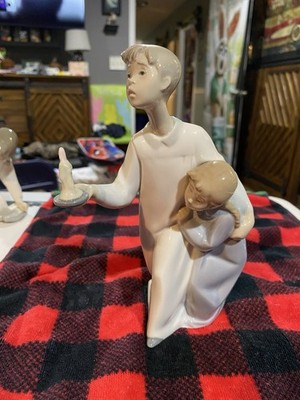 Lladro #4874 Boy Protecting his Sister While Holding a Candle. Retired Figurine.