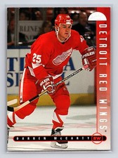 1995-96 Leaf #320 Darren McCarty Detroit Red Wings Hockey Card