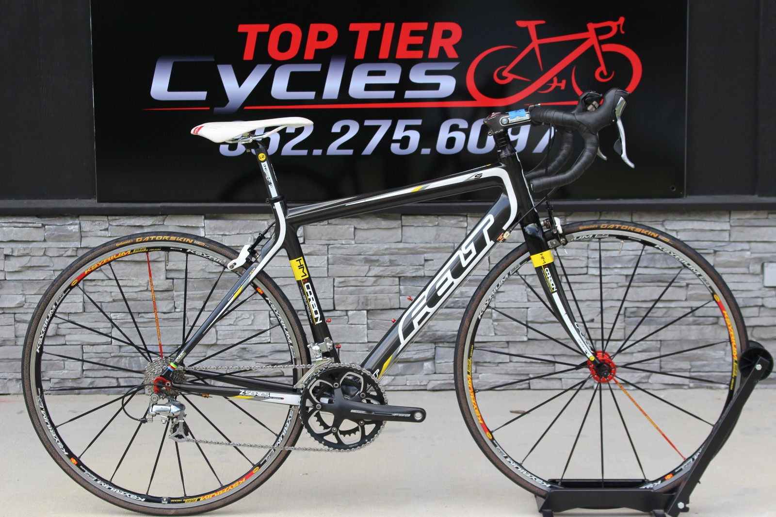 54 cm - 2010 Felt Z5 - Full Carbon - Shimano 105 - 17lb- $3k Retail - INV 1346