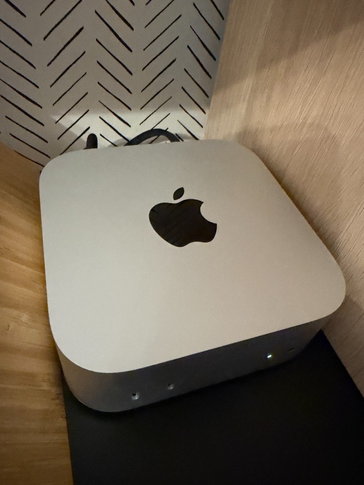 Apple Mac mini Desktop M4 chip 16GB Memory 256GB SSD Silver (10 Core ...