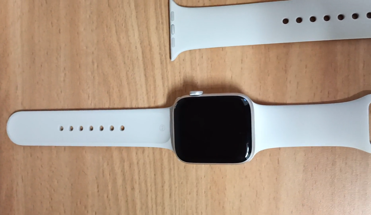 Apple Watch SE (2nd Gen) 44mm GPS A2723 Starlight Aluminum Case