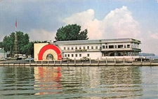 Huron Ohio Showboat Restaurant Pier 1 Main Street Vtg Postcard F18