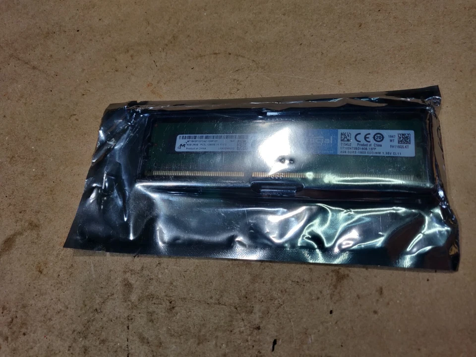 MT18KSF1G72AZ-1G6P1ZF Micron 8GB PC3-12800 DDR3-1600MHz ECC Unbuffered CL11... - Image 2 of 4