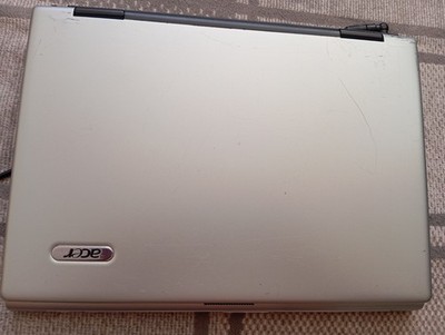 Acer TravelMate 2423WXMi 80gb HDD Windows XP Laptop