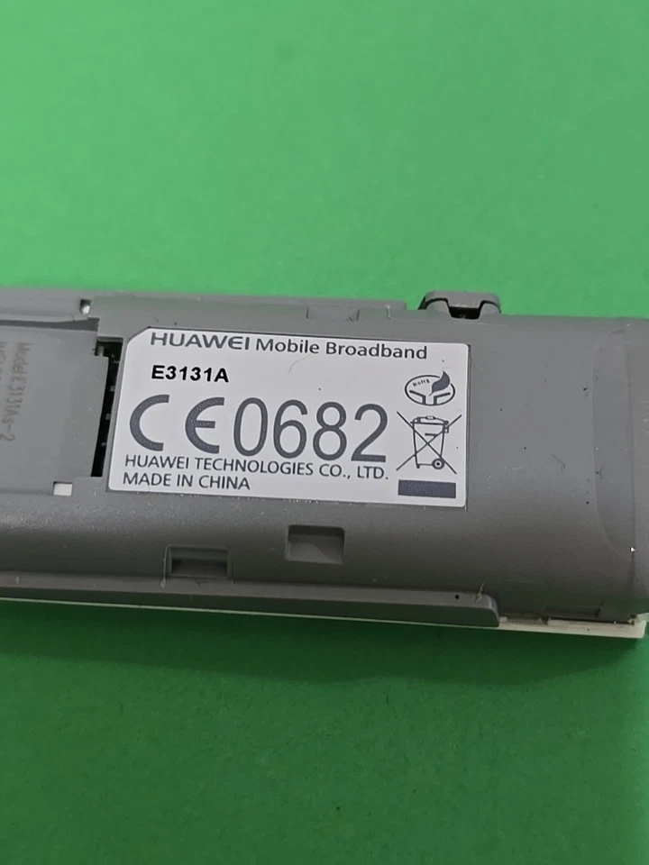 Modem dongle USB Huawei E3131 As-2 3G / 2G débloqué Hilink blanc d'occasion - Photo 3/4